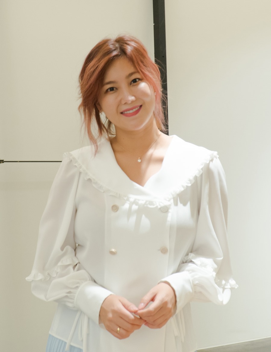 솔비, '케이크' 경매 수익금 1010만원 전액 기부