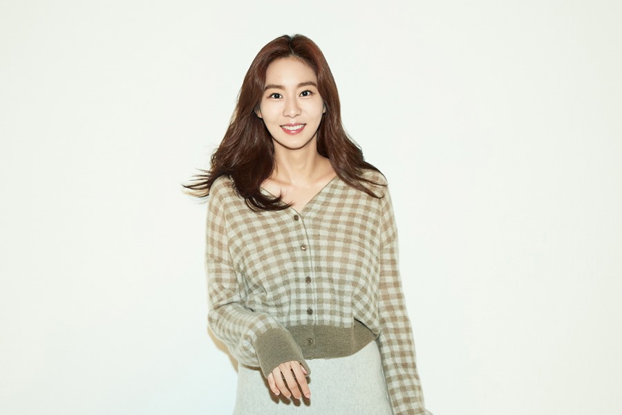 유이, 럭키컴퍼니와 전속계약[공식]