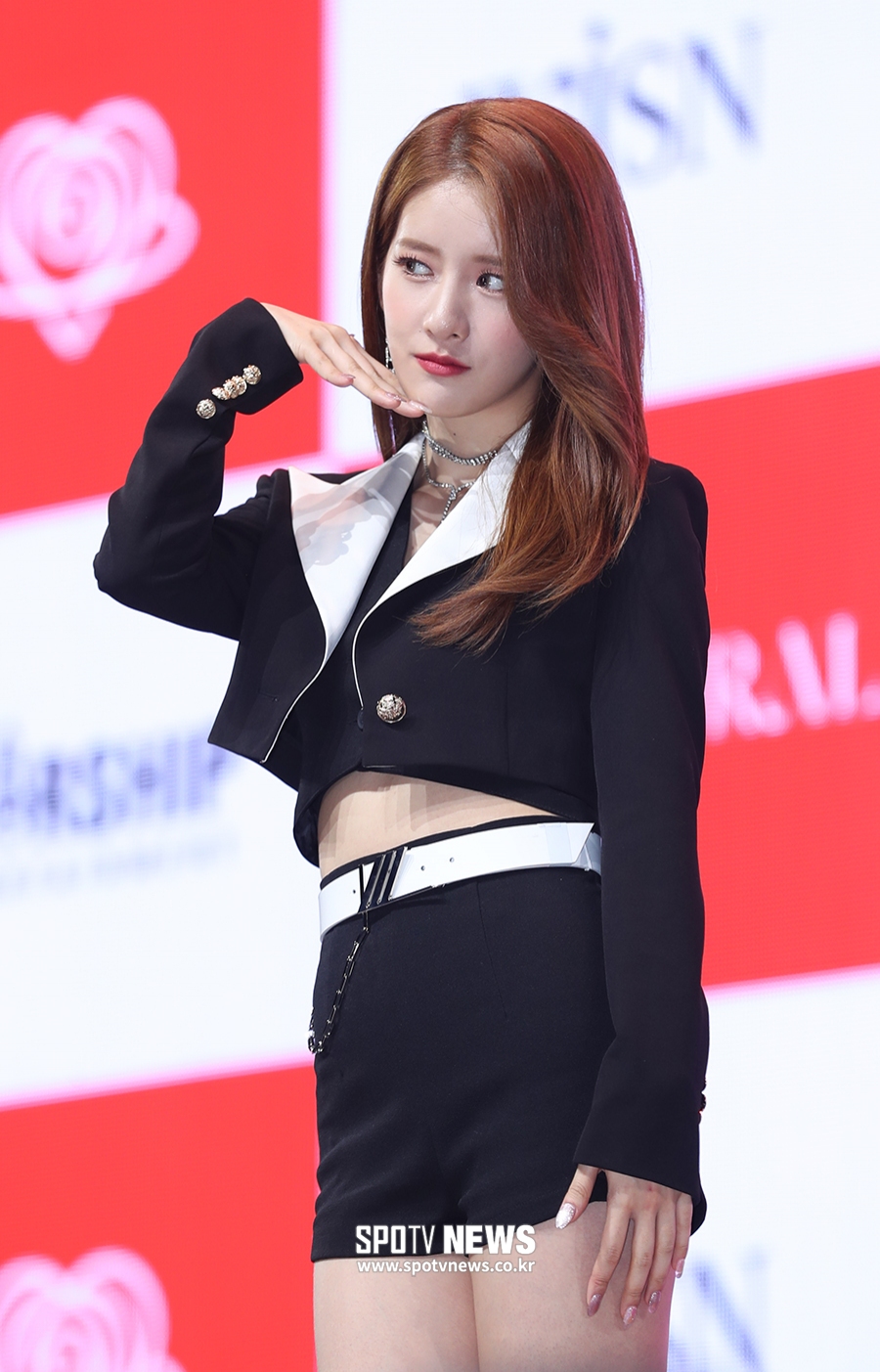 [포토S] 우주소녀 엑시, '예뻐 예뻐'