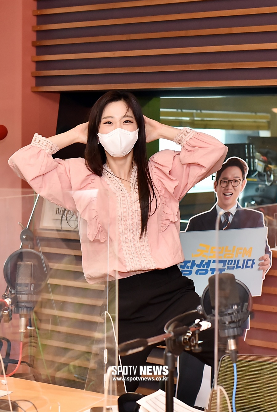 [포토]김가영 기상캐스터, 브레이브걸스 멤버로 들어갈 기세