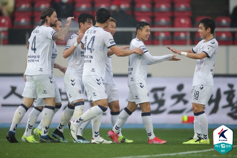 [현장 REVIEW] ‘이동준 결승골’ 울산, 성남 1-0 꺾고 4경기 만의 승