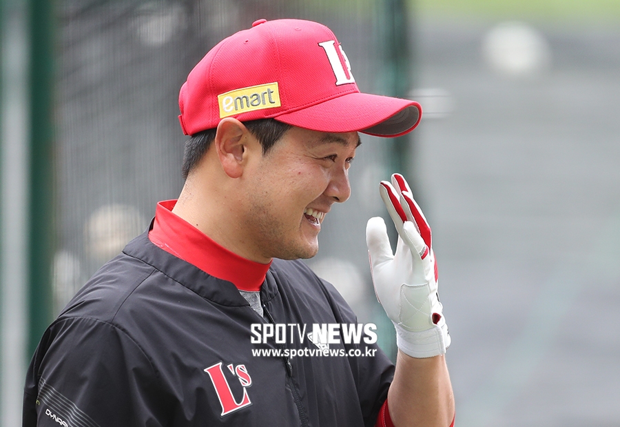 [포토S] 최주환, 피카츄 미소