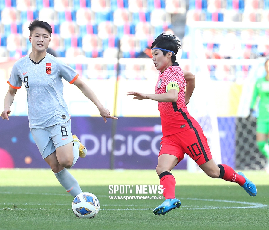 [포토S] 지소연, '지메시'의 폭풍 드리블