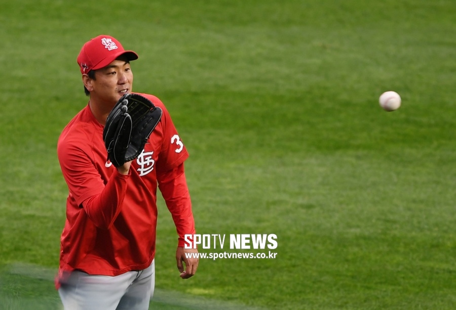 "타석도 기대" 김광현, ERA 7.56 왼손투수와 선발 맞대결