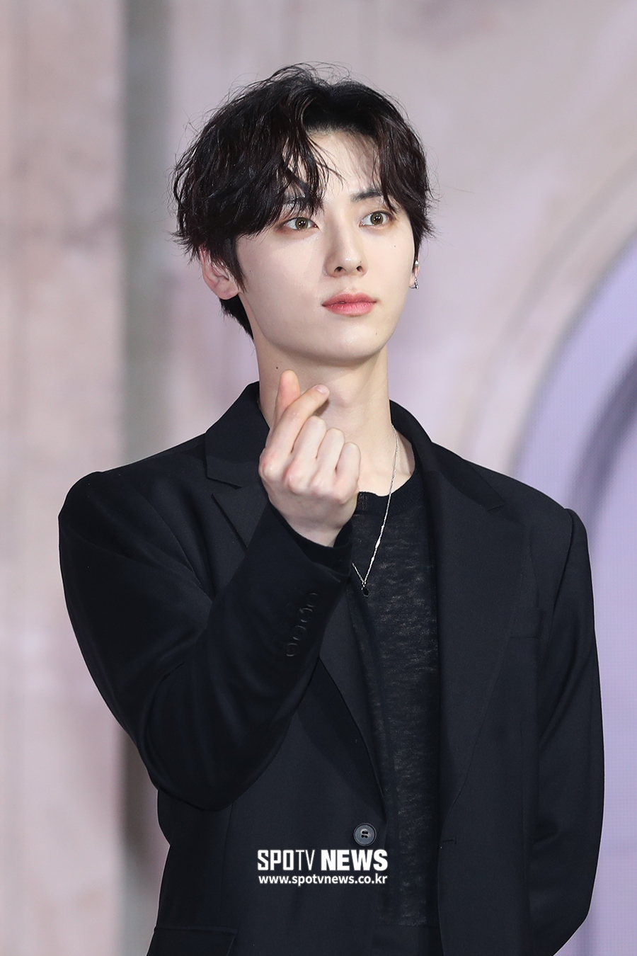[포토S] 뉴이스트 민현, 빠져드는 비주얼