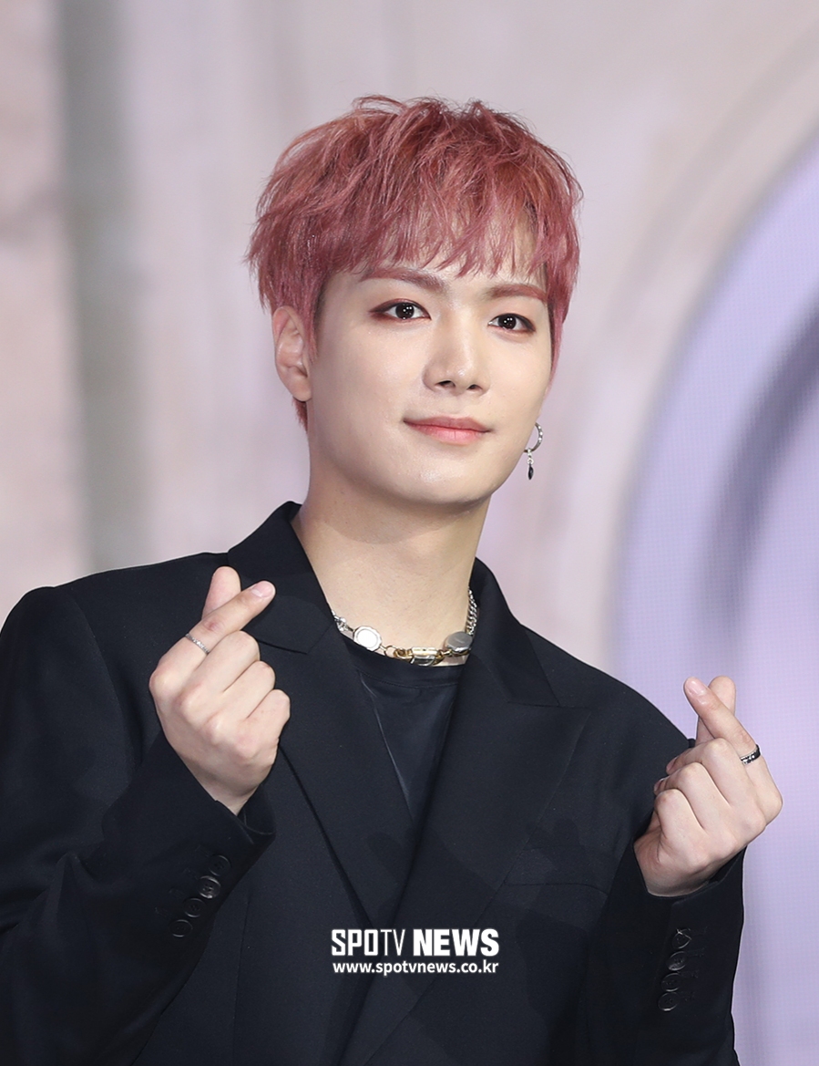 [포토S] 뉴이스트 JR, 핑크빛 머리
