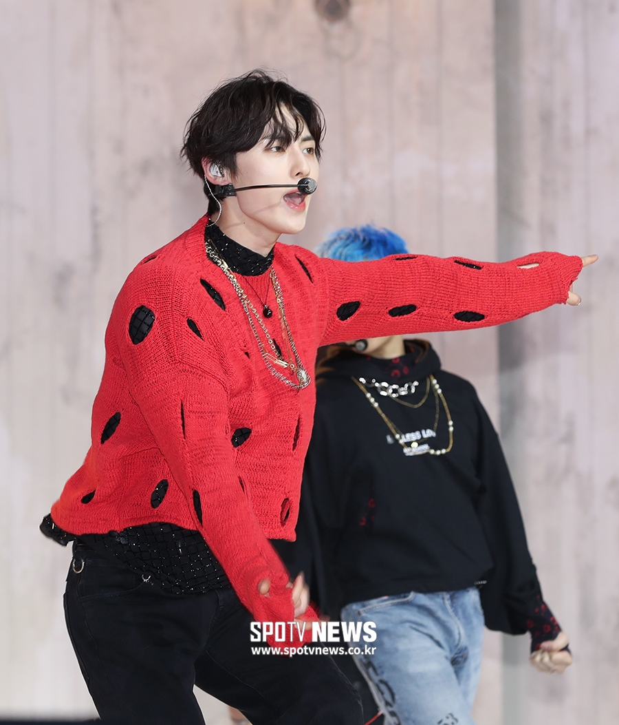 [포토S] 뉴이스트 민현, 레드가 찰떡