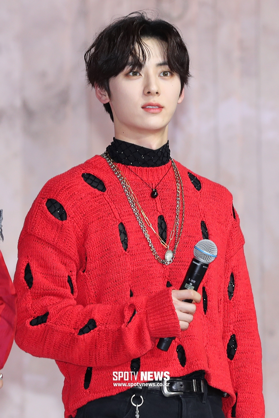 [포토S] 뉴이스트 민현, 봄을 담은 비주얼