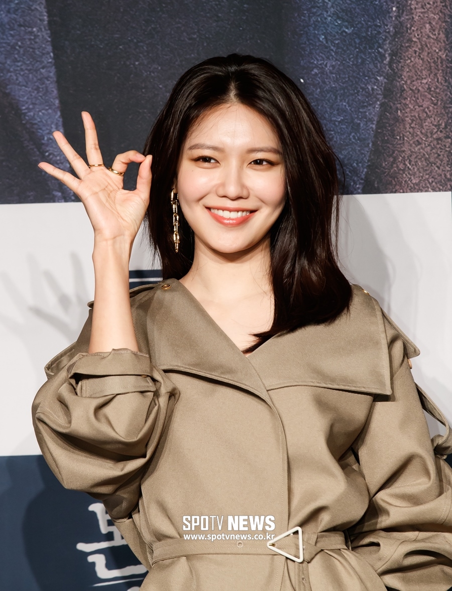 [단독]최수영, 넷플릭스 '무브 투 헤븐' 출연…이제훈과 호흡