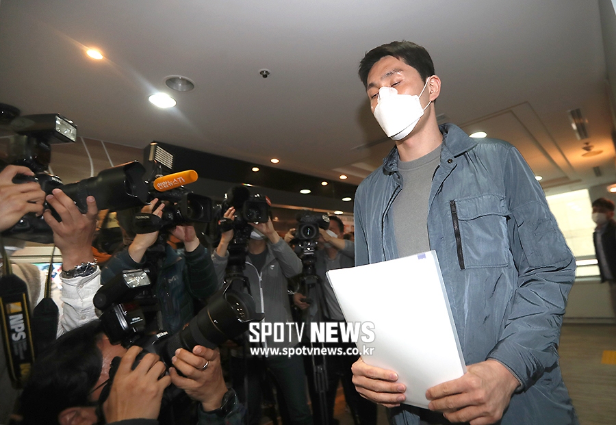 [포토S] 모비스 기승호, KBL 재정위원회 출석