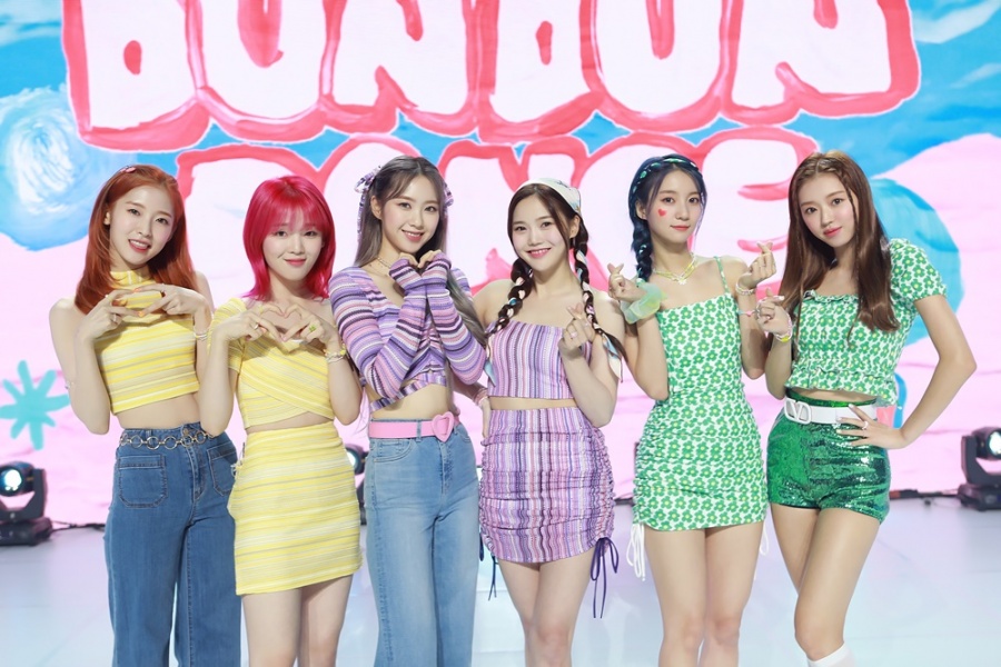 "역시는 역시"…오마이걸, '던던댄스'로 또 노리는 K팝 정상 정복[종합]