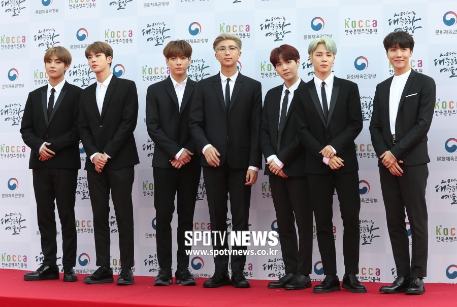 방탄소년단, 英최고권위 '브릿 어워즈' 수상 불발…K팝 최초 후보[종합]