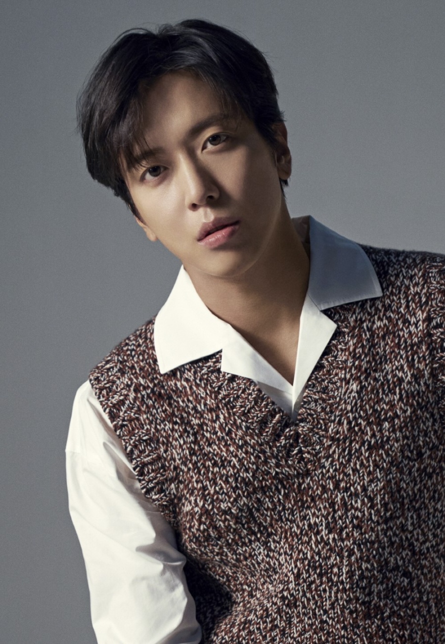 정용화, 6월 20일 온라인 팬미팅 '용스테이' 개최