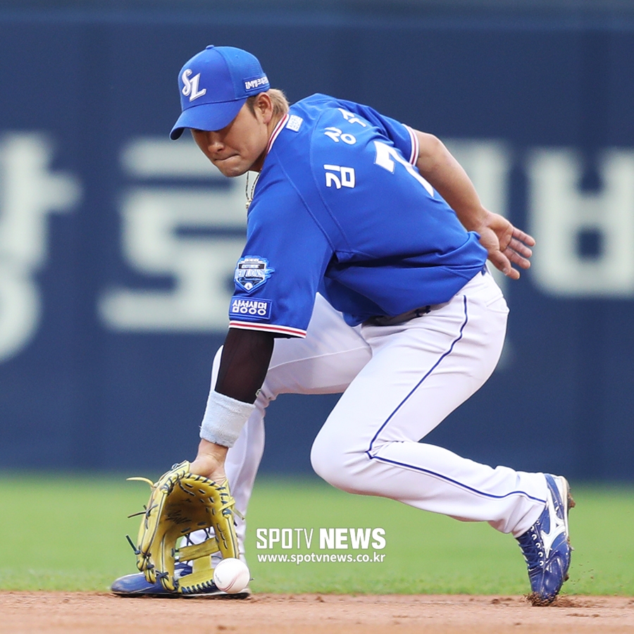 [포토S] 김상수, 깔끔한 백핸드 수비