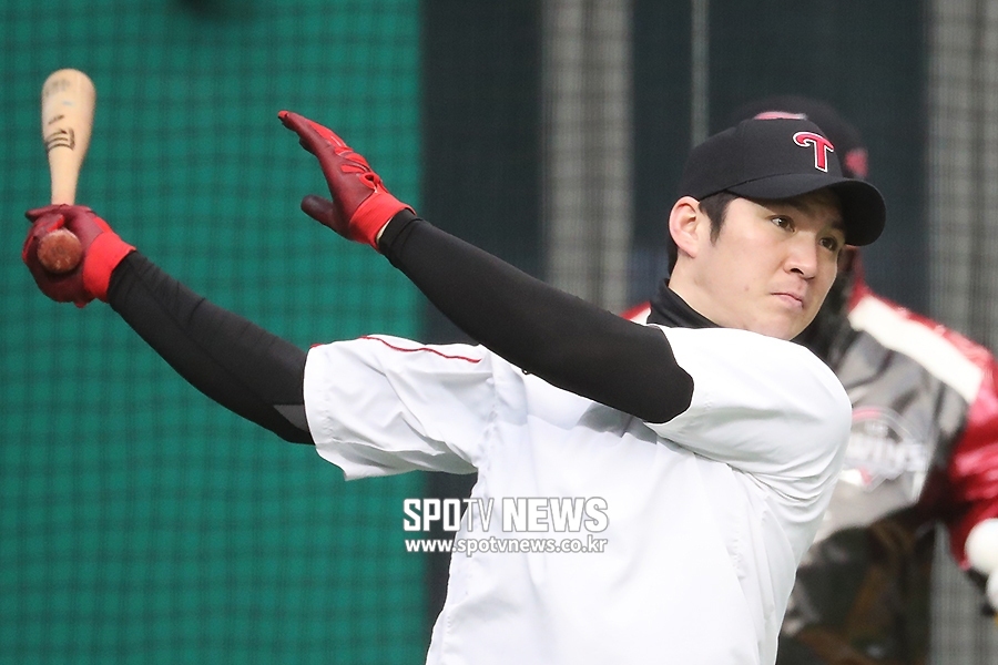 [SPO 잠실] 수비훈련 빠진 오지환, 안구건조증으로 1군 말소…대안 장준원
