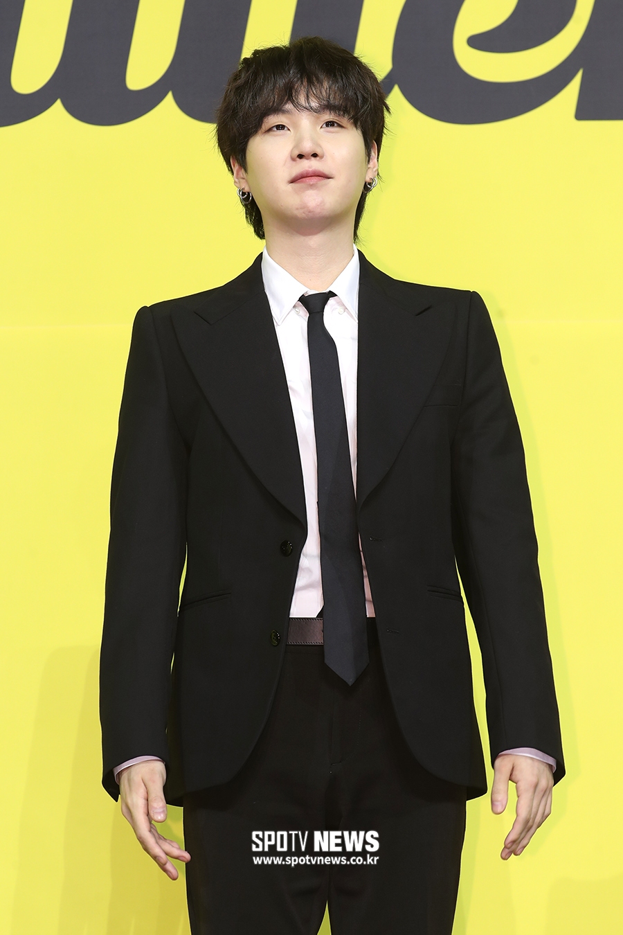 [포토S] 방탄소년단 슈가, '멋진 블랙 슈트 입고'
