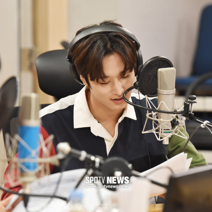 [포토]더보이즈 주연 'DJ 포스가 나죠?!'
