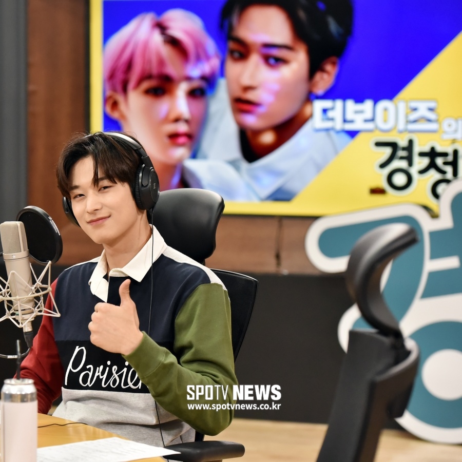 [포토]더보이즈 주연 'EBS 경청 DJ 됐어요'