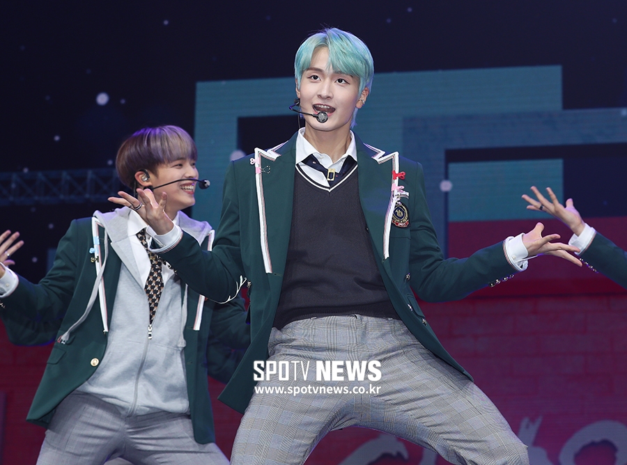 [포토S] 고스트나인 이우진, '무대를 즐겨'