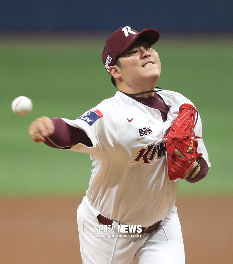 [포토S] 한현희, 힘찬 투구