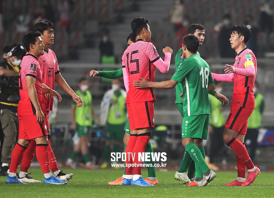 [포토S] 한국, 투르크메니스탄에 5-0 대승