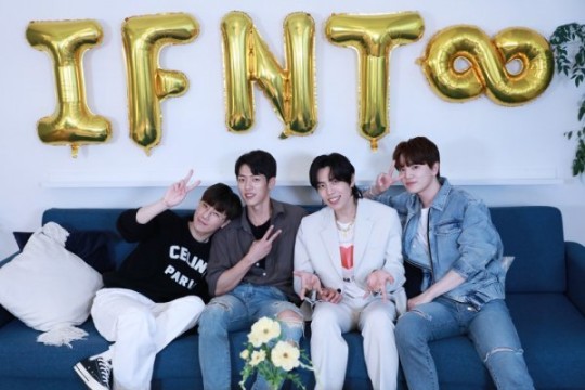 '11주년' 인피니트 "12주년은 완전체로 만나요"