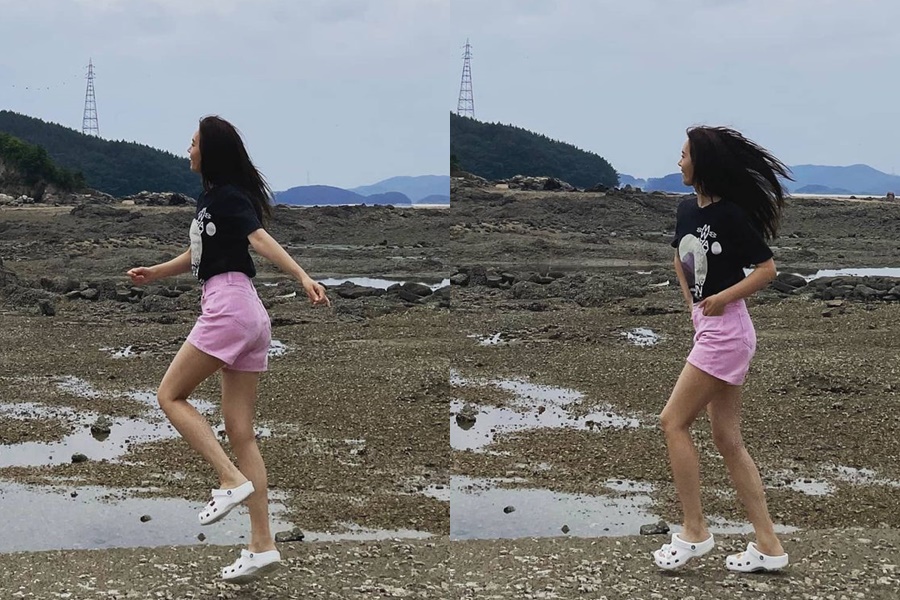 '정우♥' 김유미, 6살 딸 육아탈출에 신났나…49kg 각선미 뽐내며 '폴짝'