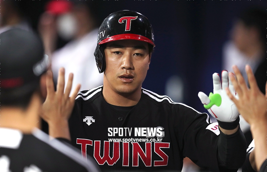 [고척 게임노트] LG에 '대타의 신'있다…키움에 6-5 재역전승, 공동 2위로