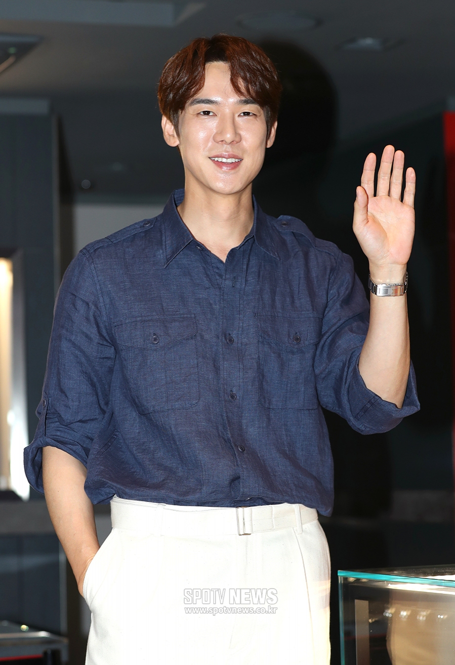 [포토S] 유연석, '점점 멋있어지네'