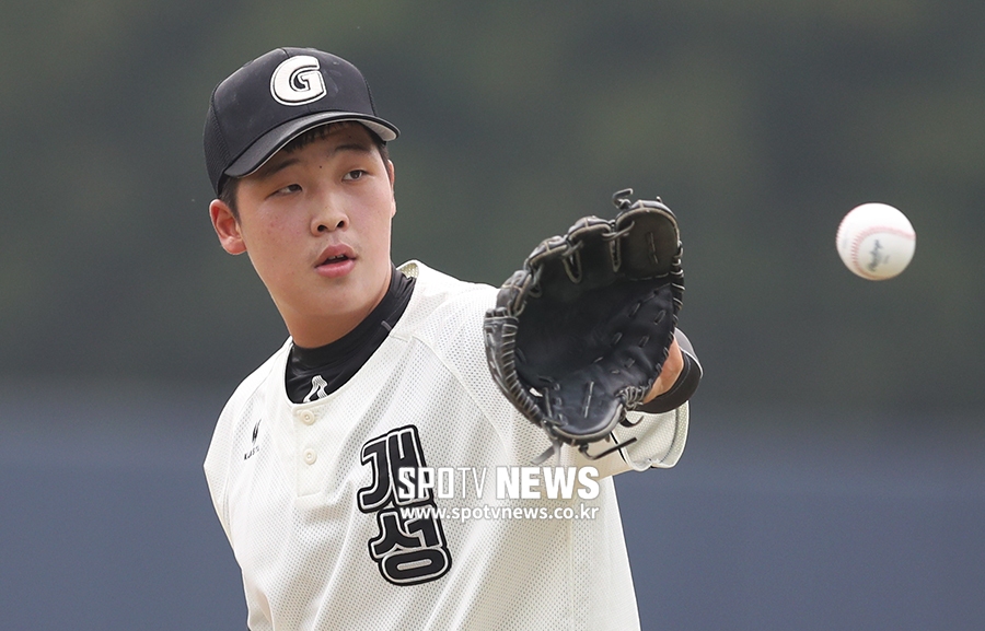 [포토S] 개성고 이민석, 신중하게
