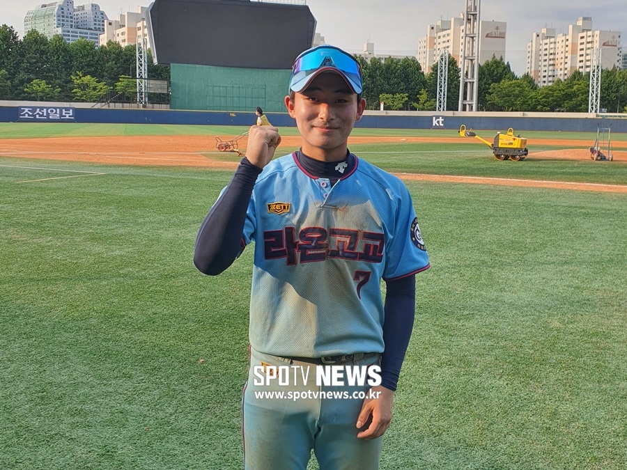 [청룡기] '김지찬 모교' 라온고의 반란…거함 신일고 5-3 격파 16강행 '돌풍 예고'