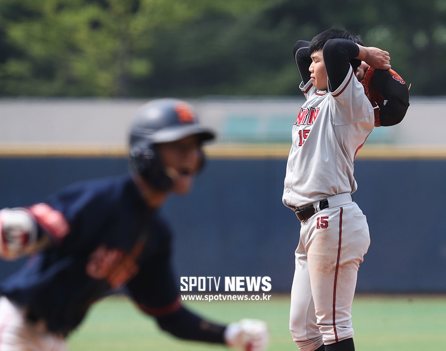 [포토S] 선린인터넷고 조원태, 밀어내기 사구로 동점