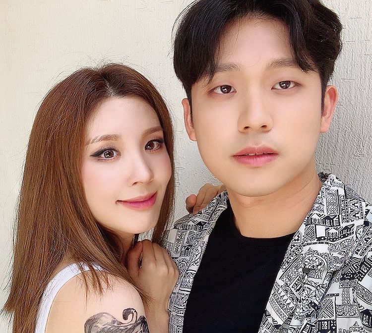 함연지, 재벌 3세의 파격 변신…♥남편과 매운맛 '흑연지 흑편'