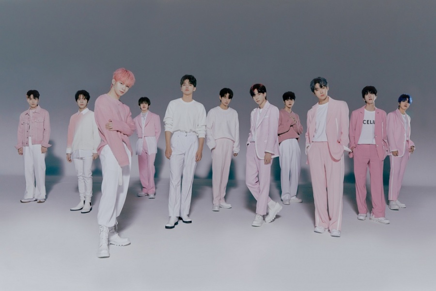 '11인조' 오메가엑스, 슈주·세븐틴 계보 잇는 4세대 다인원 보이그룹