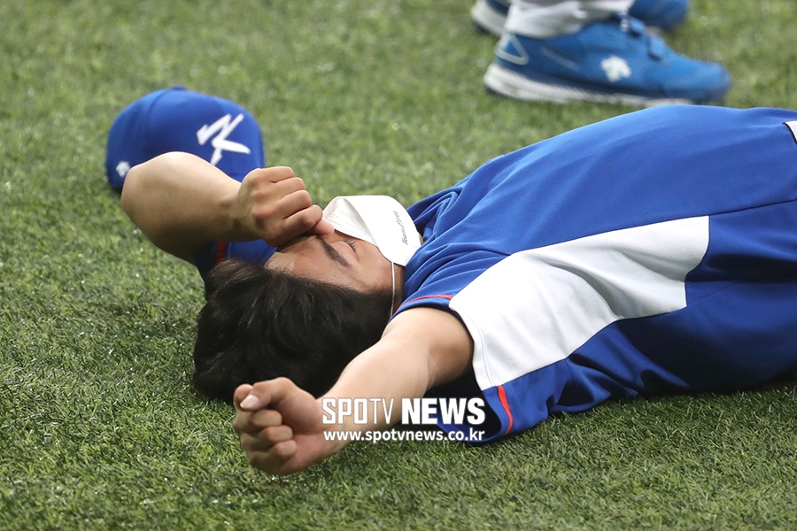 [포토S] 이의리, '기지개 한번 쭉 펴고'