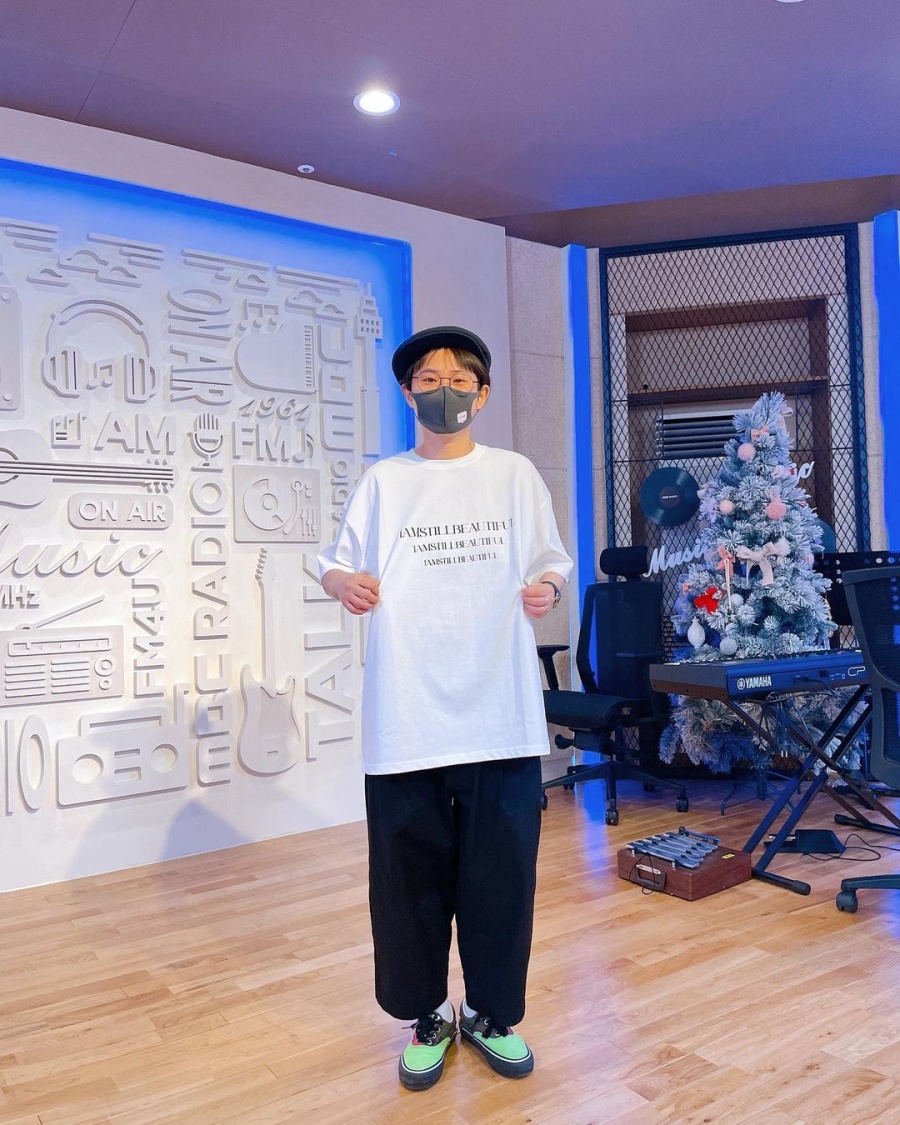 40kg 가까이 빼더니…김신영, 미디움 사이즈도 이제 헐렁하네