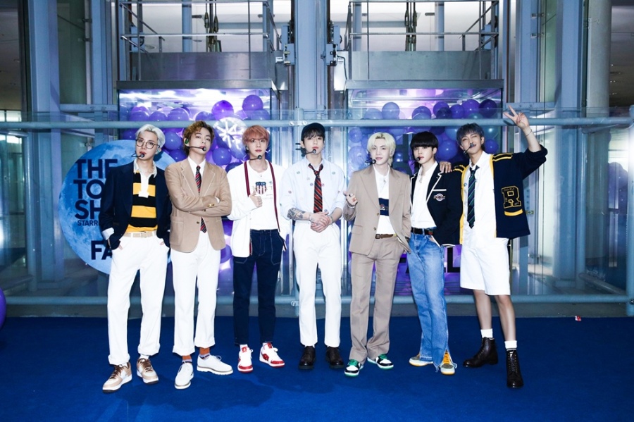 방탄소년단, 오늘(24일) 'SBS 8뉴스' 출연…대기록 소회 밝힌다