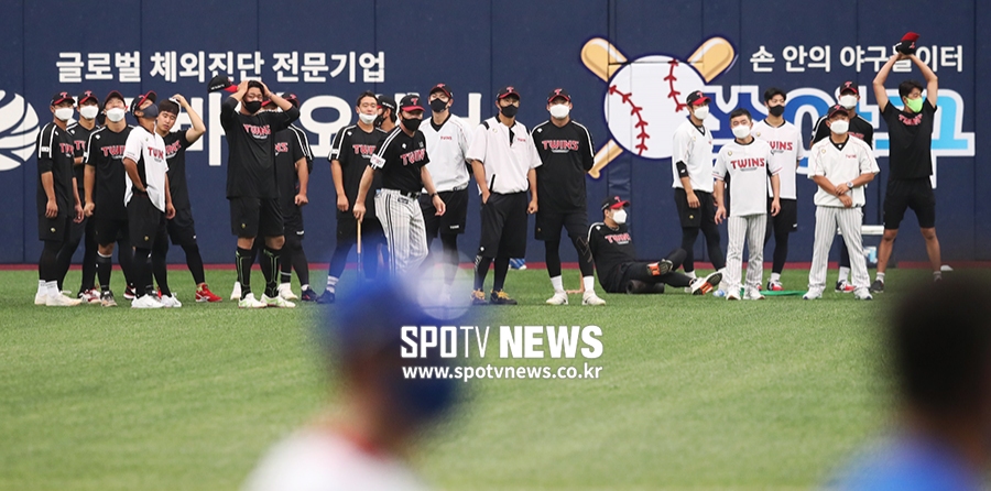 [포토S] 올림픽 야구대표팀과 평가전 앞둔 LG