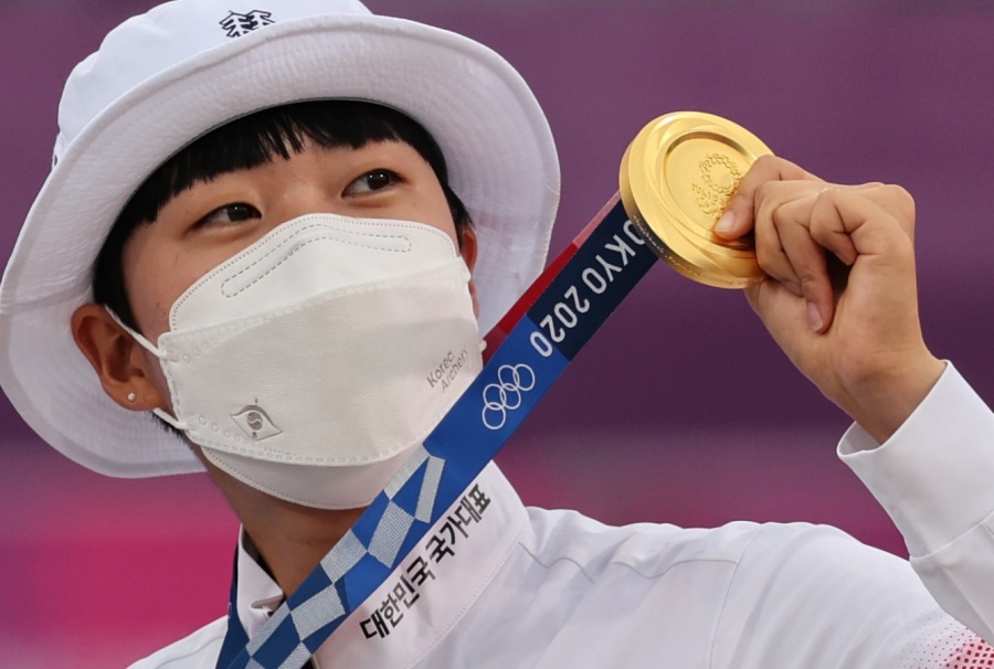 [SPO 도쿄] '3관왕' 안산이 되뇌인 주문…"쫄지 말고 대충 쏘자"