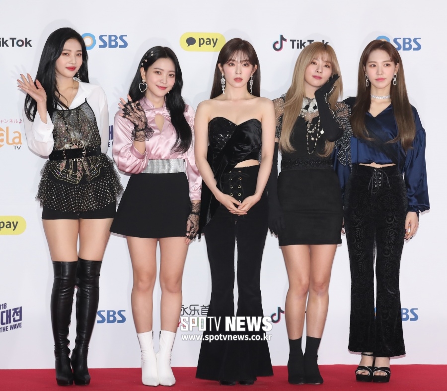 '행복'부터 '사이코'까지…레드벨벳이 데뷔 7주년을 기념하는 방식