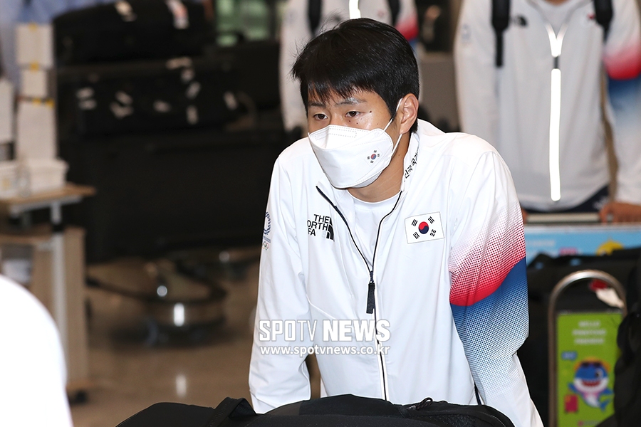 [포토S] 이강인, 도쿄올림픽 마치고 귀국