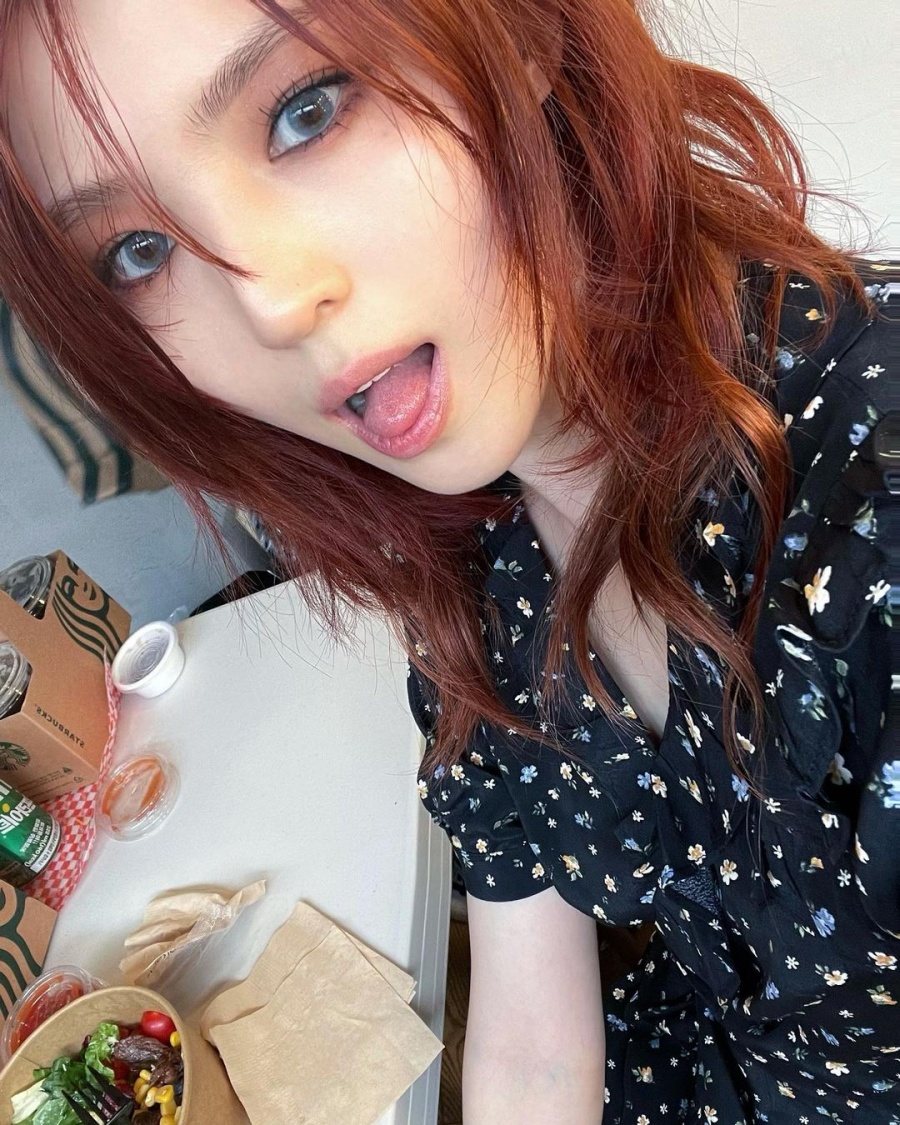 한소희, 건강 회복했나…확 바꾼 분위기, 눈빛이 美쳤네