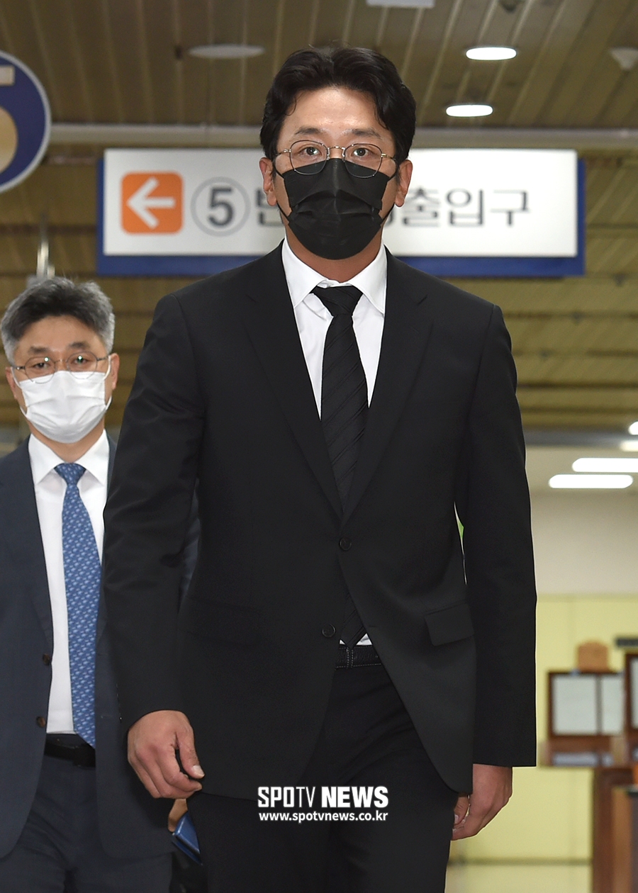 [포토S] 하정우, 프로포폴 불법 투약 혐의로 첫 공판