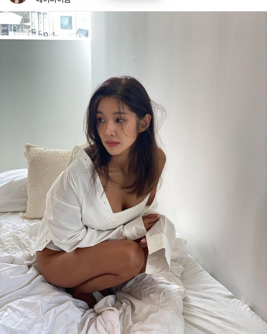 '애둘맘' 김빈우, 23kg 감량하더니 끝없는 몸매자랑…선명한 11자 복근