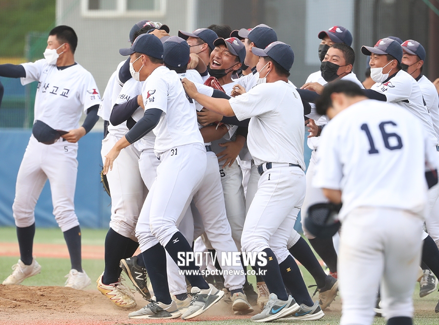 [포토S] '협회장기 우승' 마산고, 사상 첫 전국대회 제패!