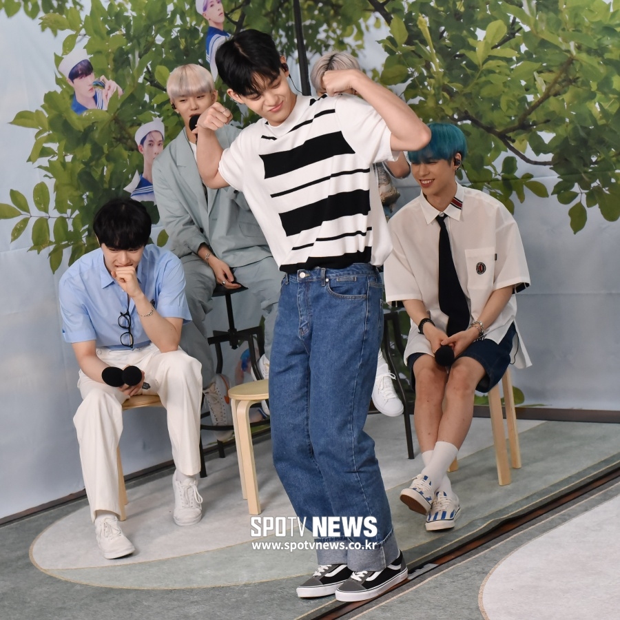 [포토]배진영 'CIX에서 댄스 끝판왕'