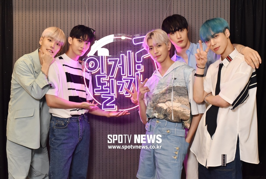 [포토]CIX "카카오페이지 '이게될까?' 왔어요~"