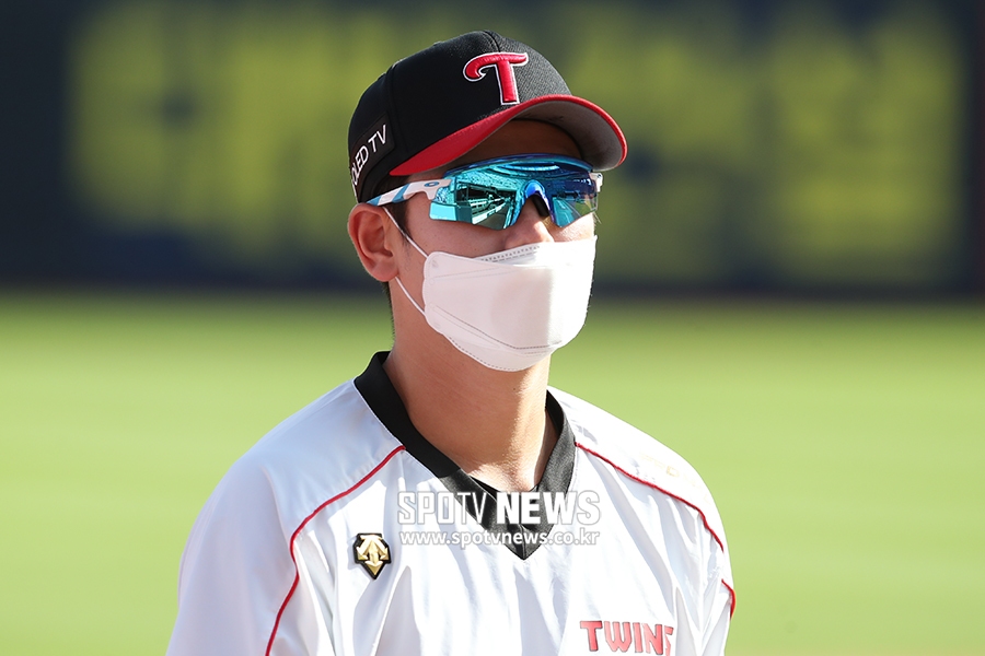 [포토S] 홍창기, '요즘 내가 제일 잘 나가'