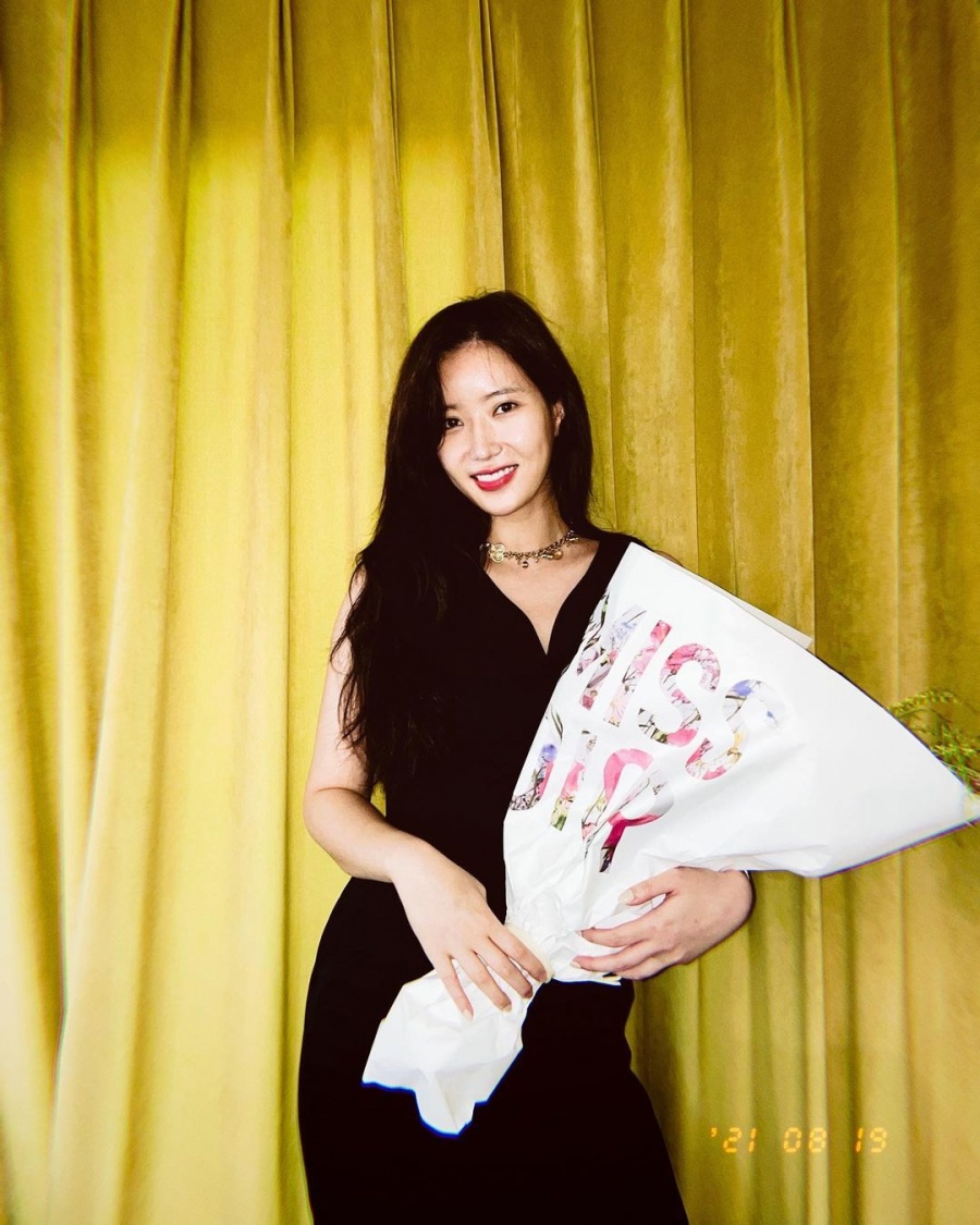 임수향, 누구한테 꽃다발 받았길래 행복할까…"깜짝 놀랐어"