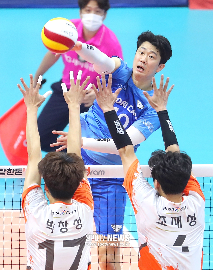 [포토S] 나경복, 우리카드 에이스